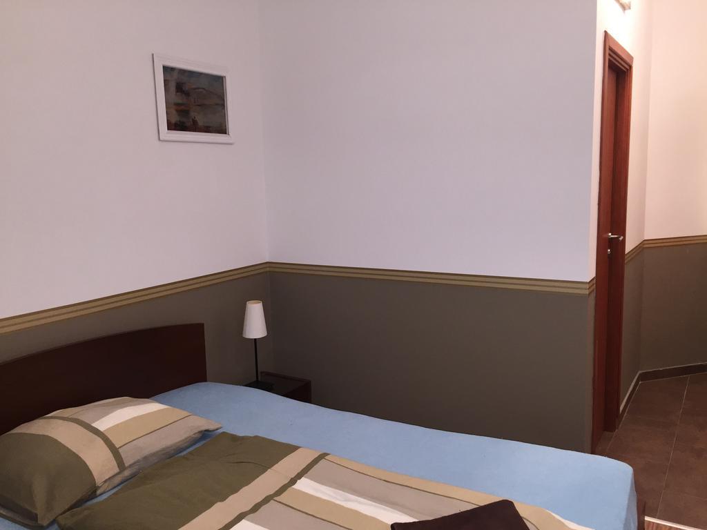 בודפשט Elvis Guesthouse מראה חיצוני תמונה