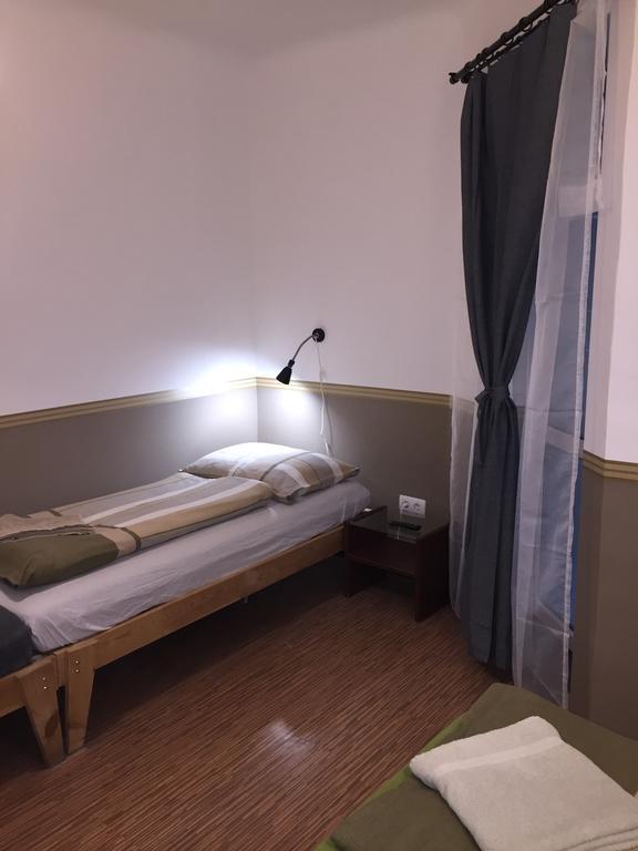 בודפשט Elvis Guesthouse מראה חיצוני תמונה