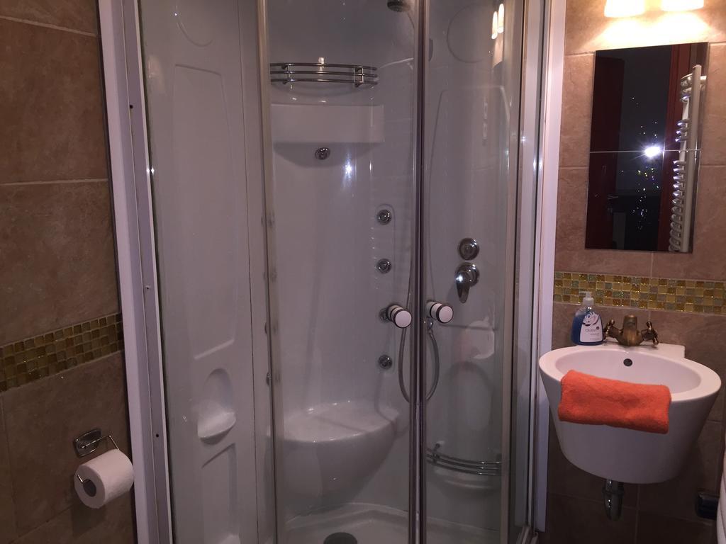 בודפשט Elvis Guesthouse מראה חיצוני תמונה